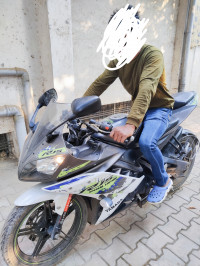 Special Edition Sparky Green Yamaha YZF R15 V2