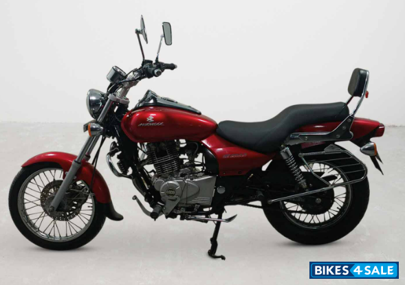 Bajaj Avenger Cruise 220 BS6