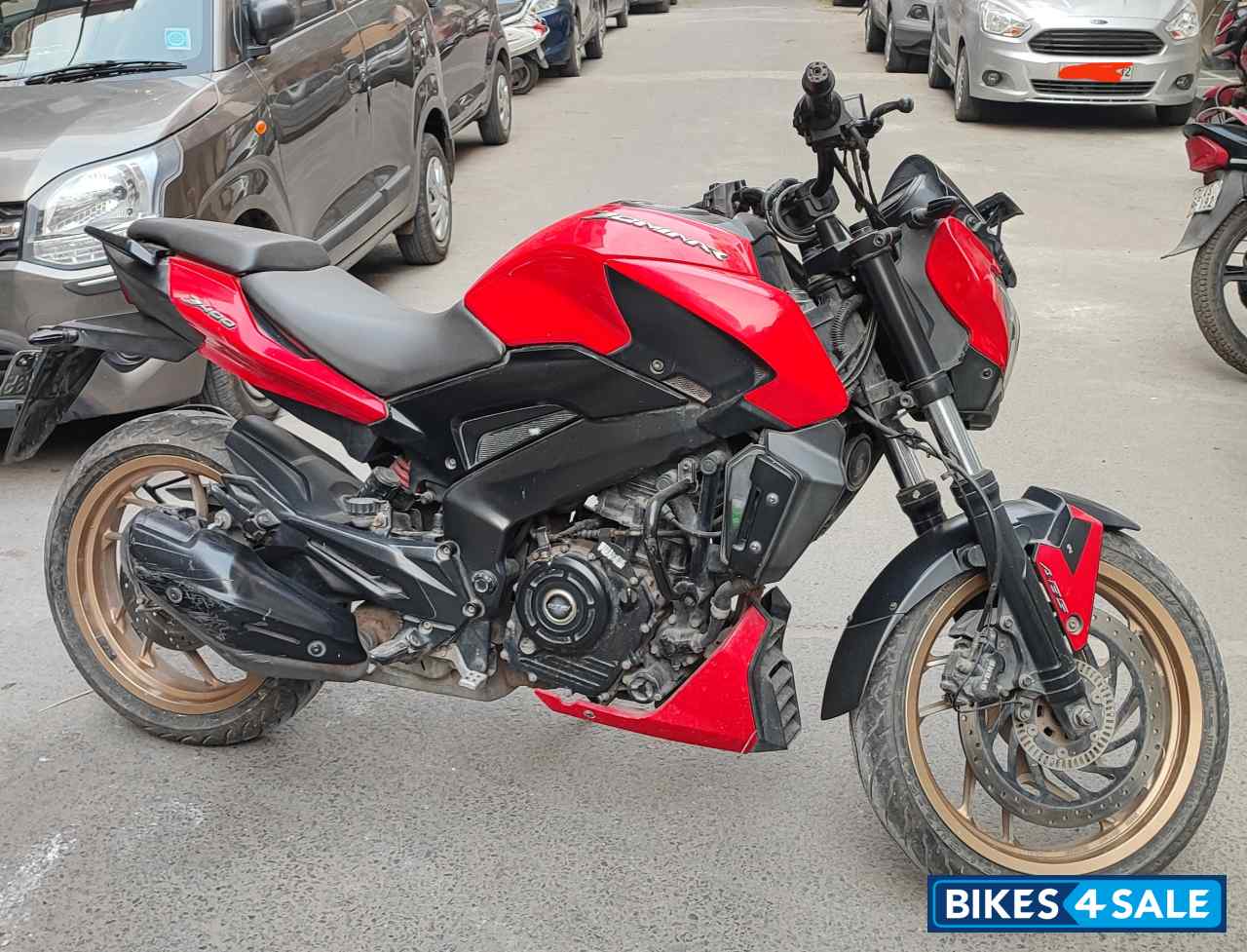 Canyon Red Bajaj Dominar 400 Disc
