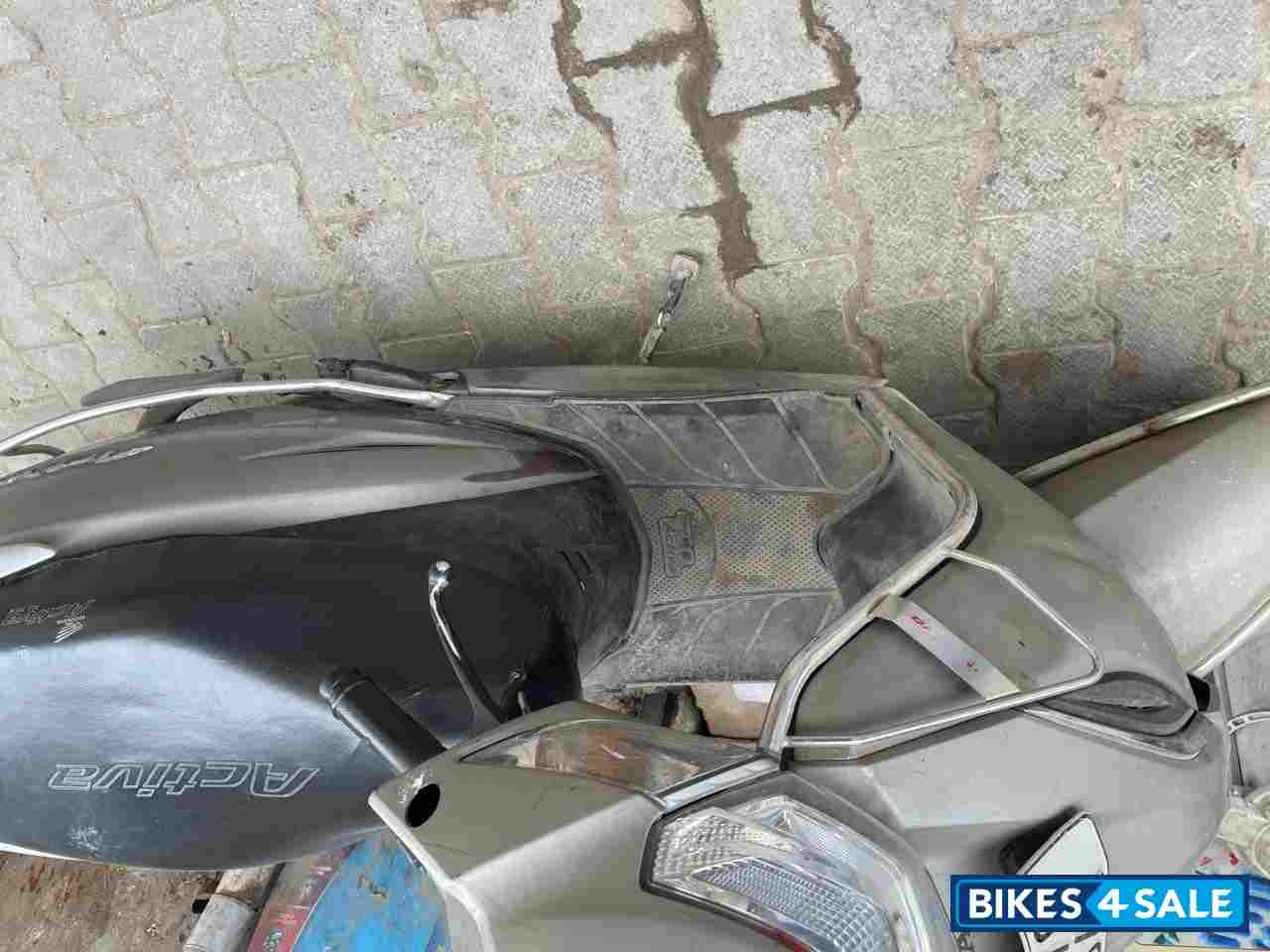 Grey Honda Activa 5G