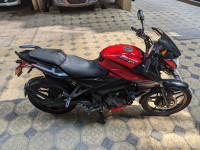 Red Bajaj Pulsar NS 160