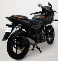 Bajaj Pulsar 180