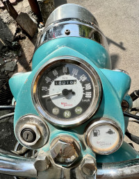 Green Royal Enfield Classic 500