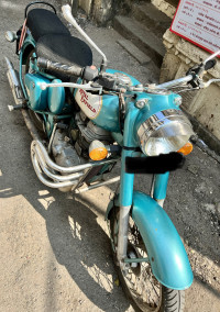 Green Royal Enfield Classic 500