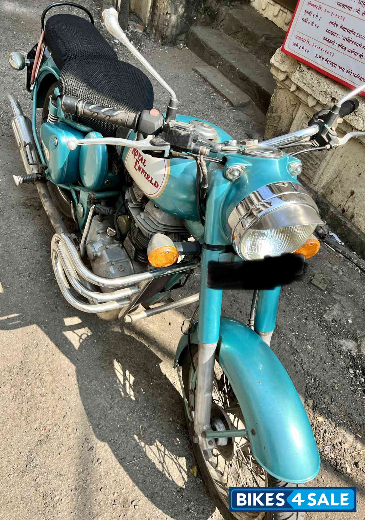 Green Royal Enfield Classic 500