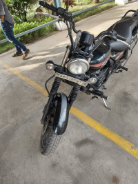Black Bajaj Avenger Street 220