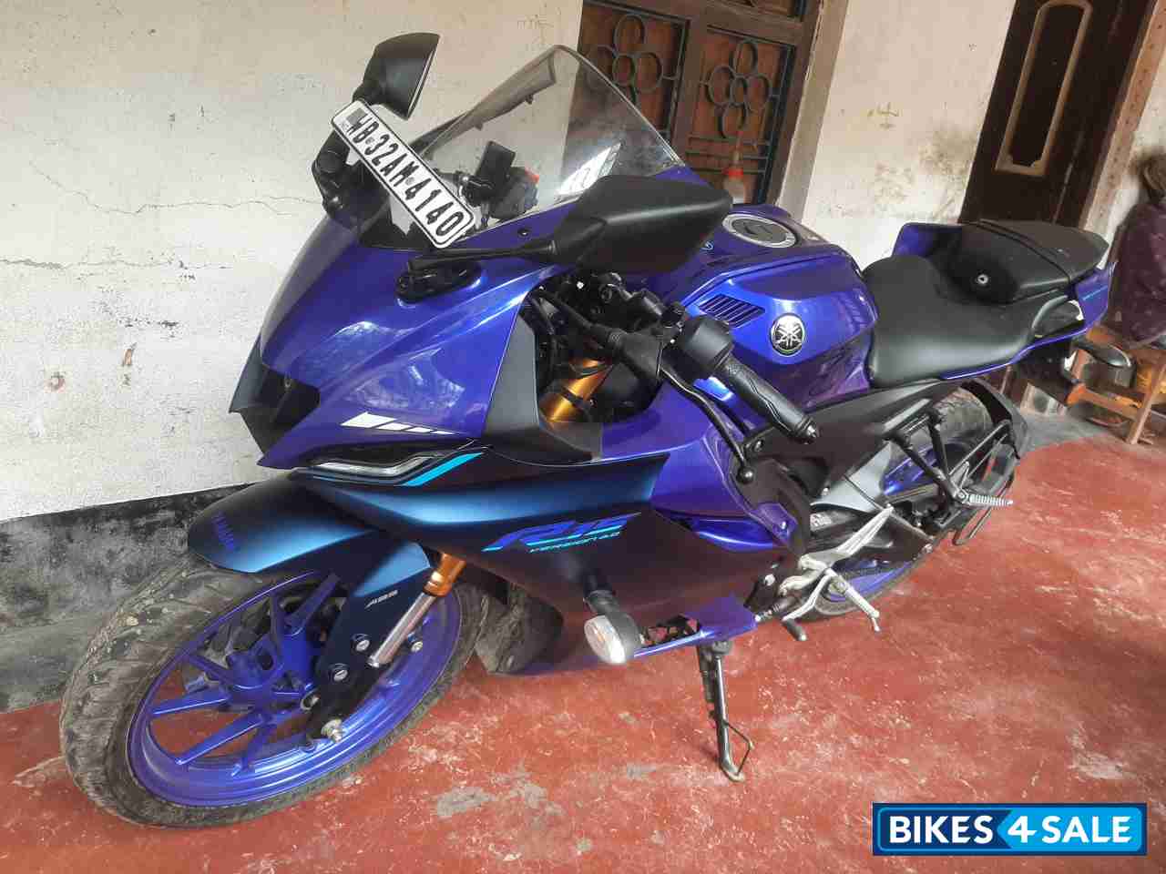 Racing Blue Yamaha R15 V4