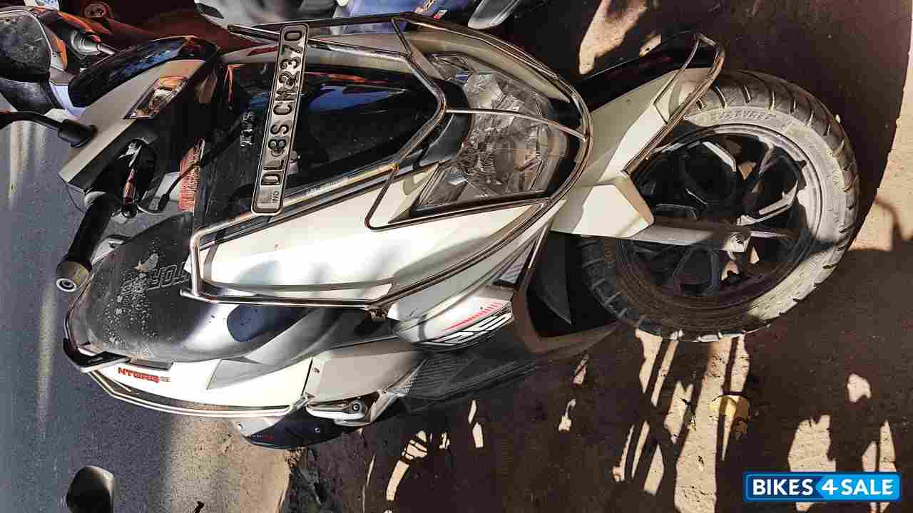 Mate White TVS NTORQ 125