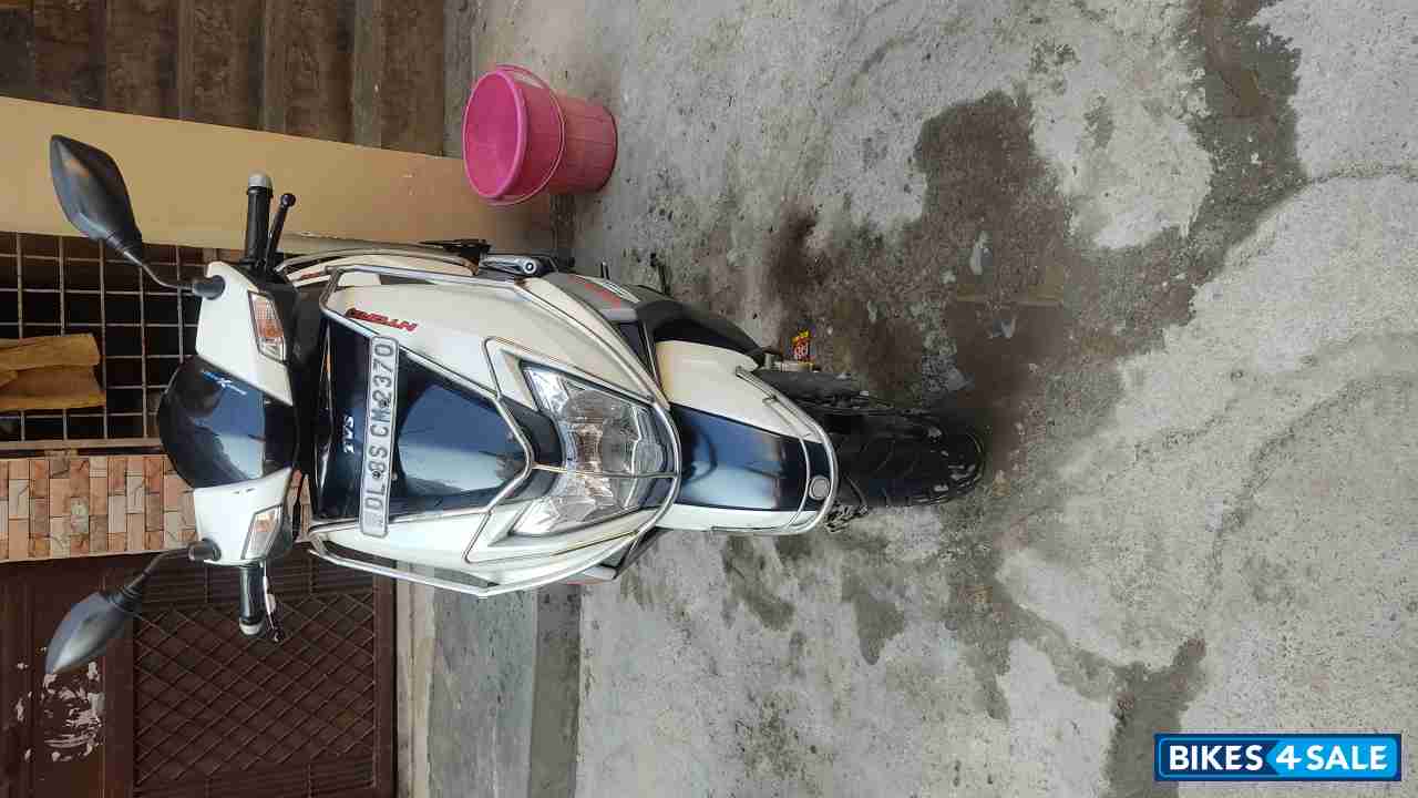 Mate White TVS NTORQ 125