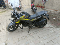 Honda CB Hornet 160R