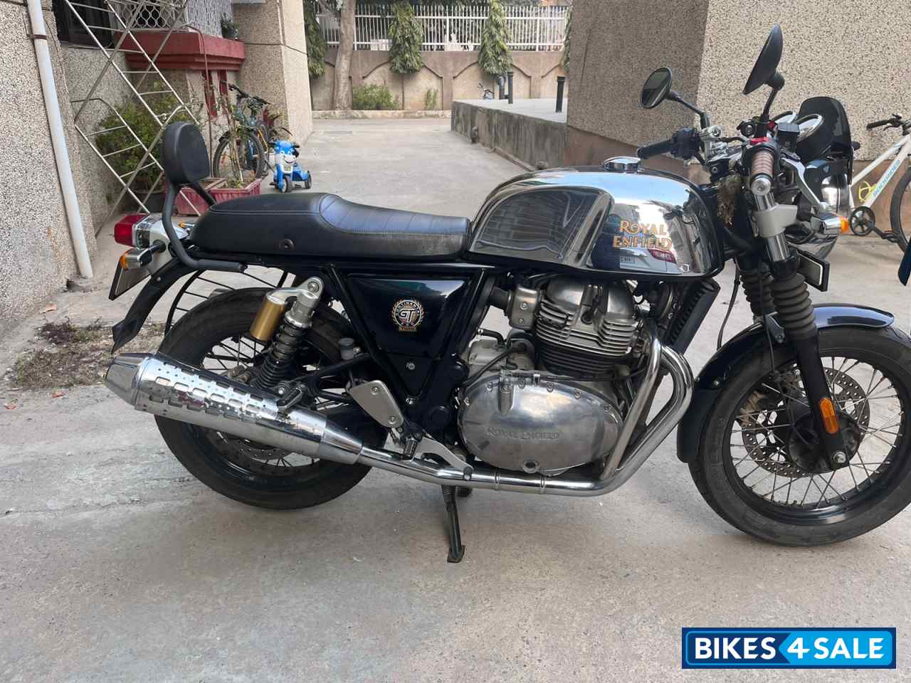 Mr. Clean (chrome) Royal Enfield Continental GT 650 Twin Mr. Clean (chrome) Royal Enfield Continental GT 650 Twin