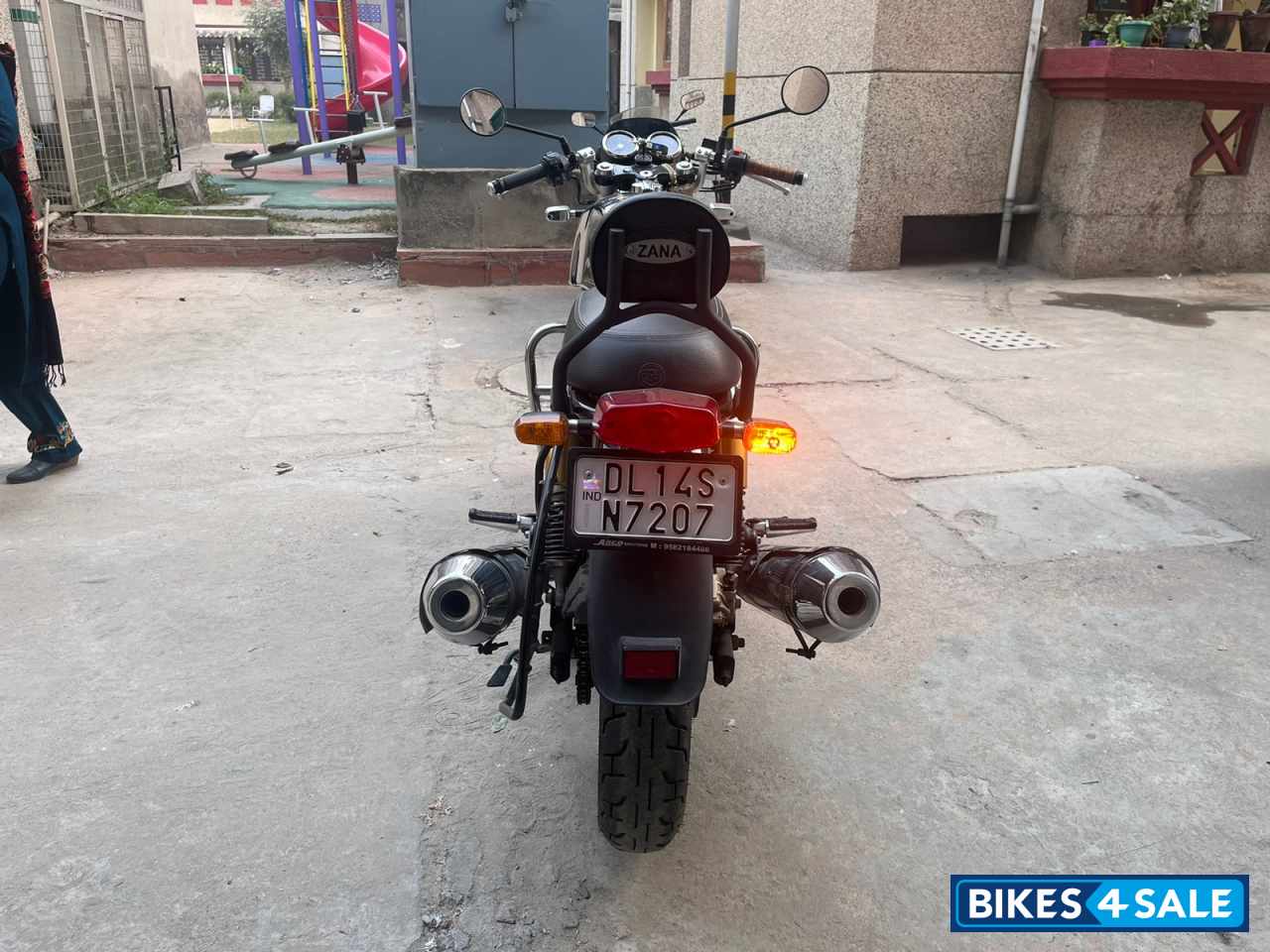 Mr. Clean (chrome) Royal Enfield Continental GT 650 Twin Mr. Clean (chrome) Royal Enfield Continental GT 650 Twin