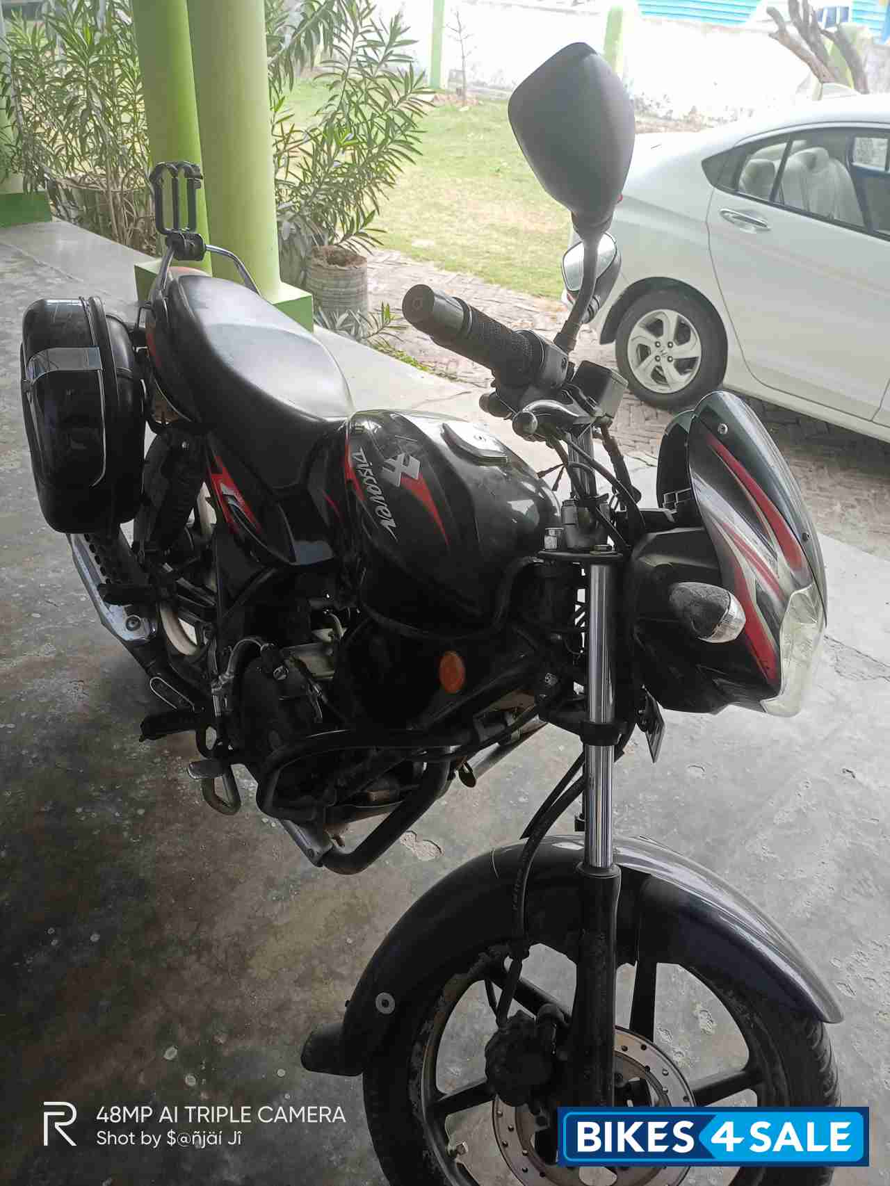 Bajaj Discover DTSi 135