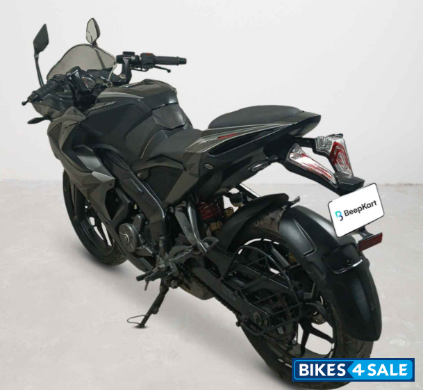 Bajaj Pulsar RS 200