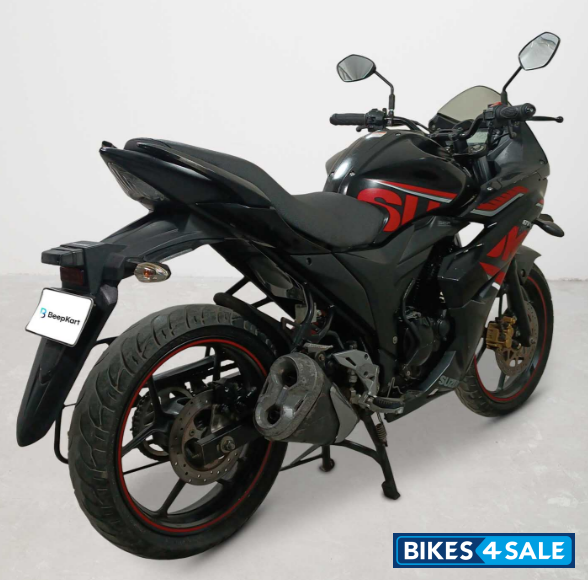 Suzuki Gixxer SF Suzuki Gixxer SF