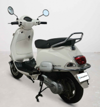 Vespa VXL 150