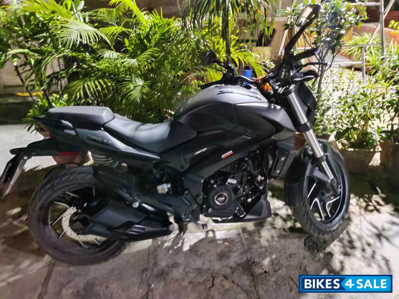 Charcoal Black Bajaj Dominar 400 ABS BS6