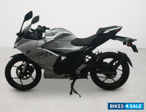Suzuki Gixxer SF