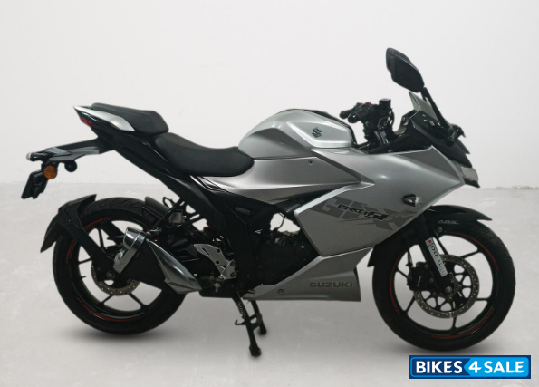 Suzuki Gixxer SF