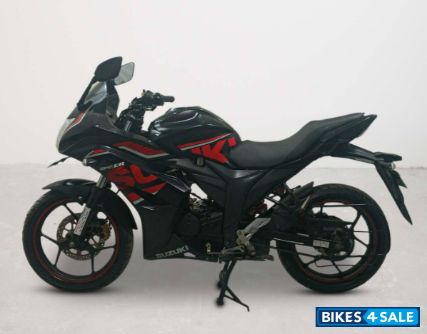 Suzuki Gixxer SF