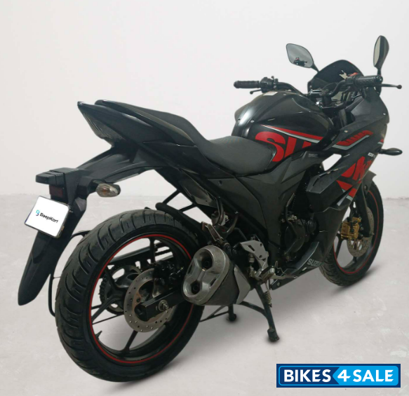 Suzuki Gixxer SF