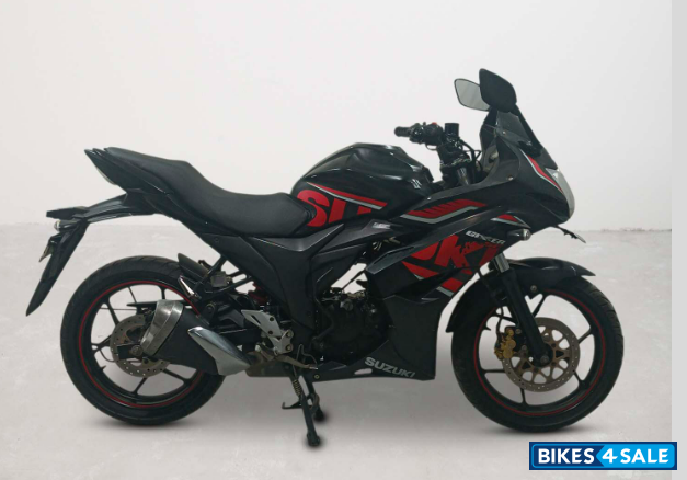 Suzuki Gixxer SF