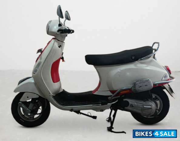 Vespa LX 125