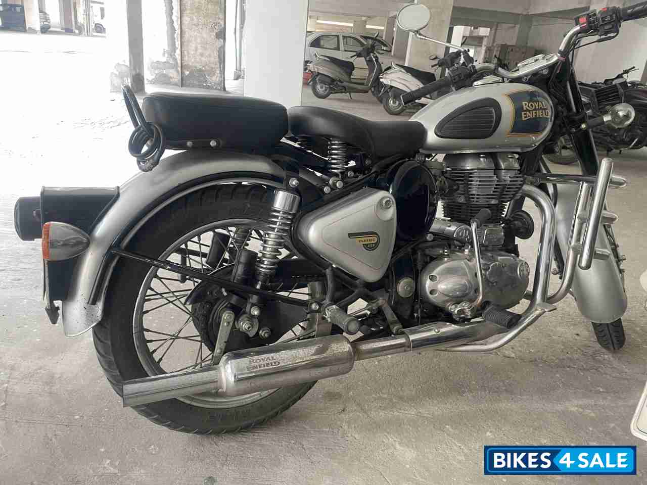 Royal Enfield Classic 350