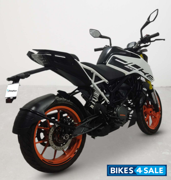 KTM Duke 200