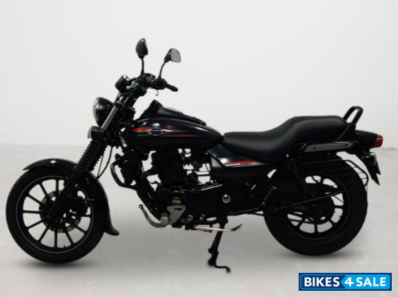 Bajaj Avenger Street 220