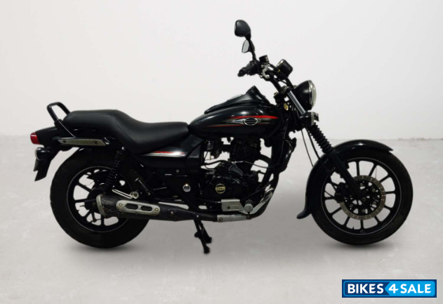 Bajaj Avenger Street 220