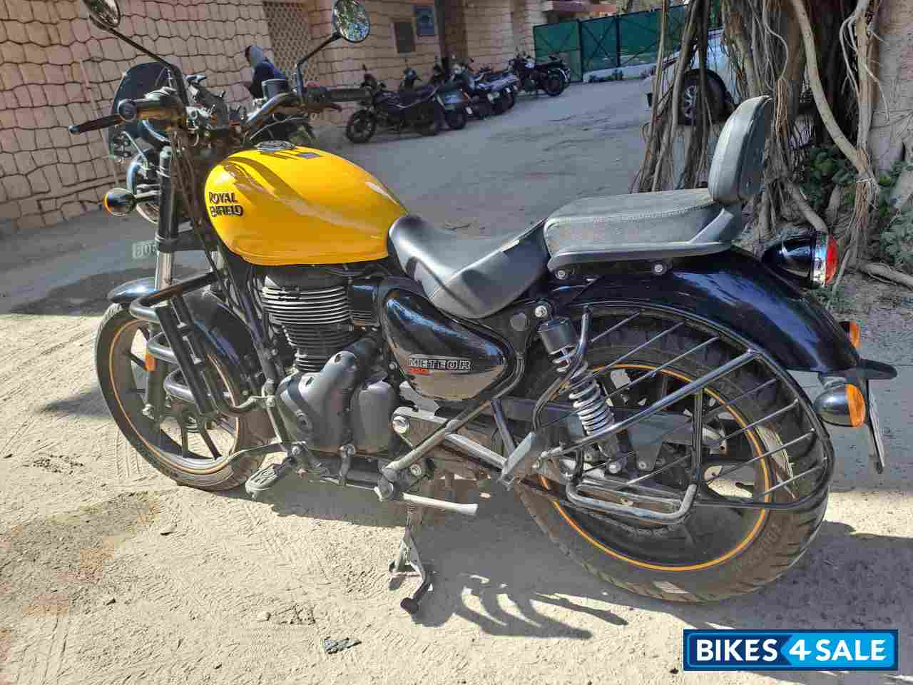 Royal Enfield Meteor 350 Fireball Royal Enfield Meteor 350 Fireball