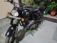 Royal Enfield Classic Stealth Black 2018 Model