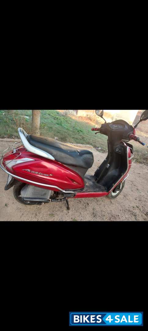 Red Honda Activa