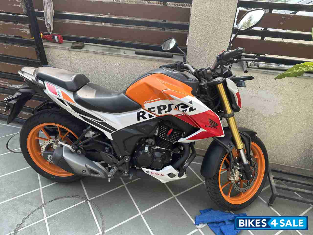 Repsol Honda Hornet 2.0 Repsol Edition