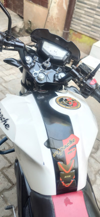 TVS Apache RTR 200 4V