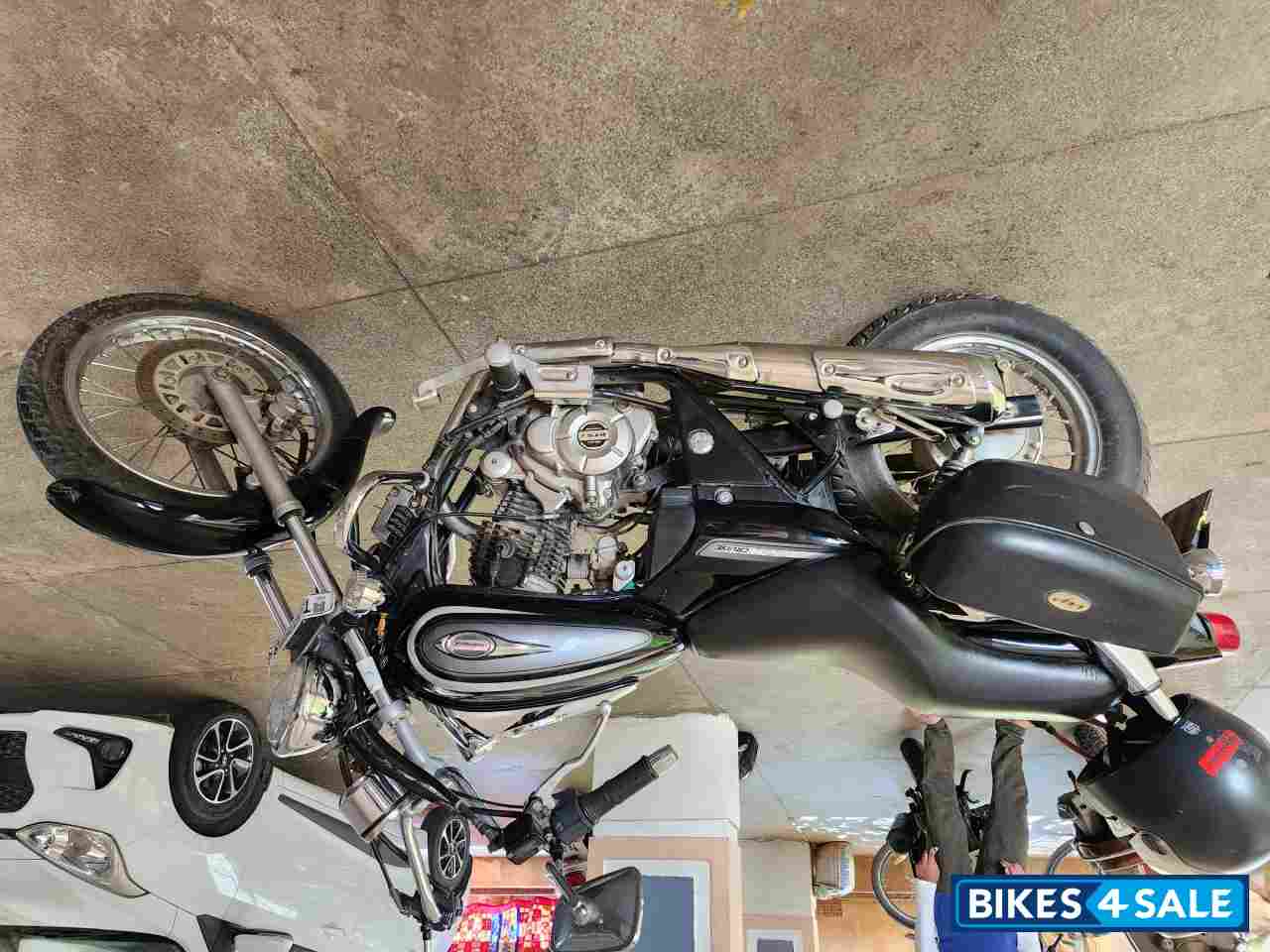 Bajaj Avenger Cruise 220