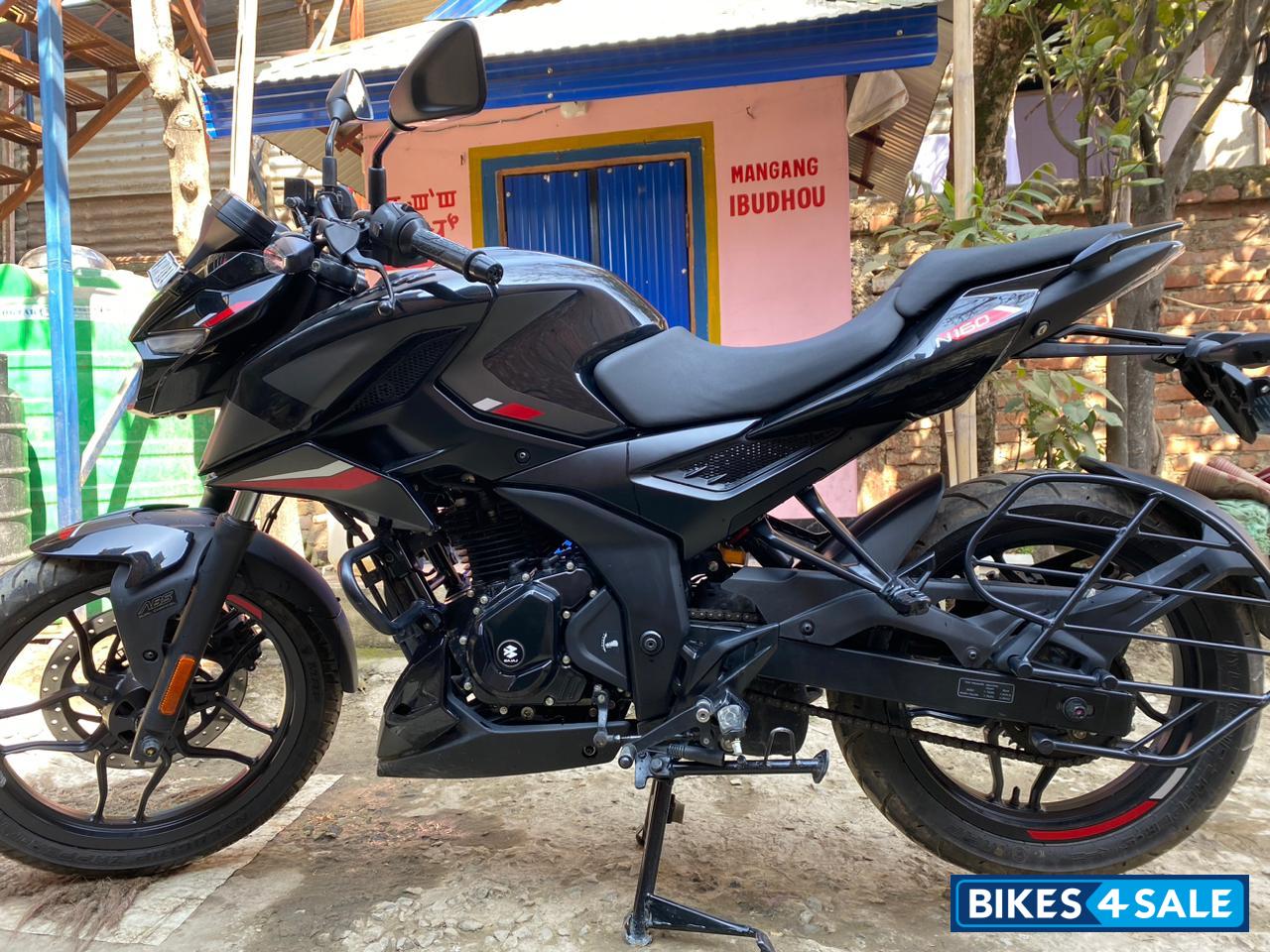 Bajaj Pulsar N160