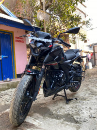 Bajaj Pulsar N160