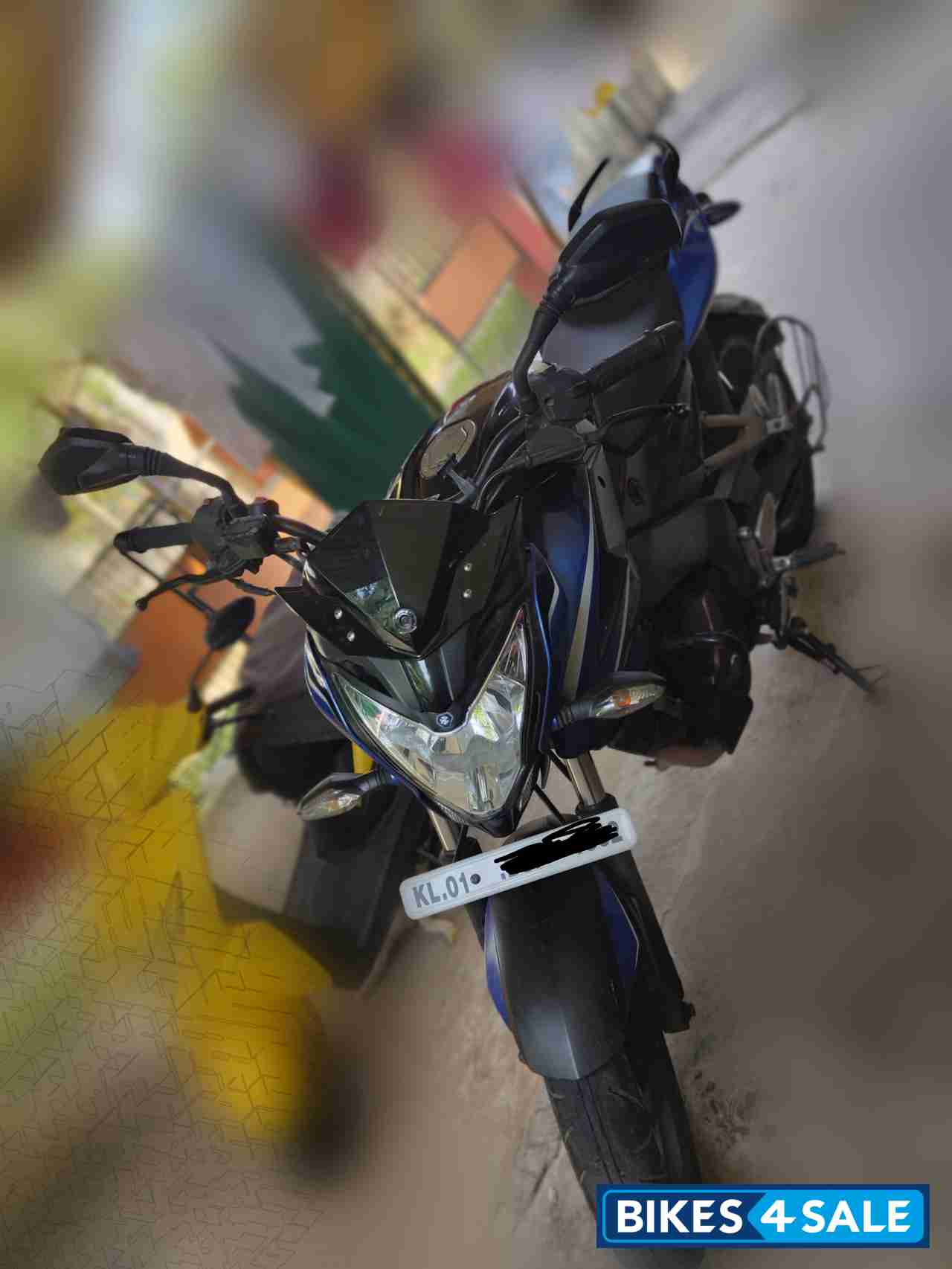 Blue Bajaj Pulsar NS200