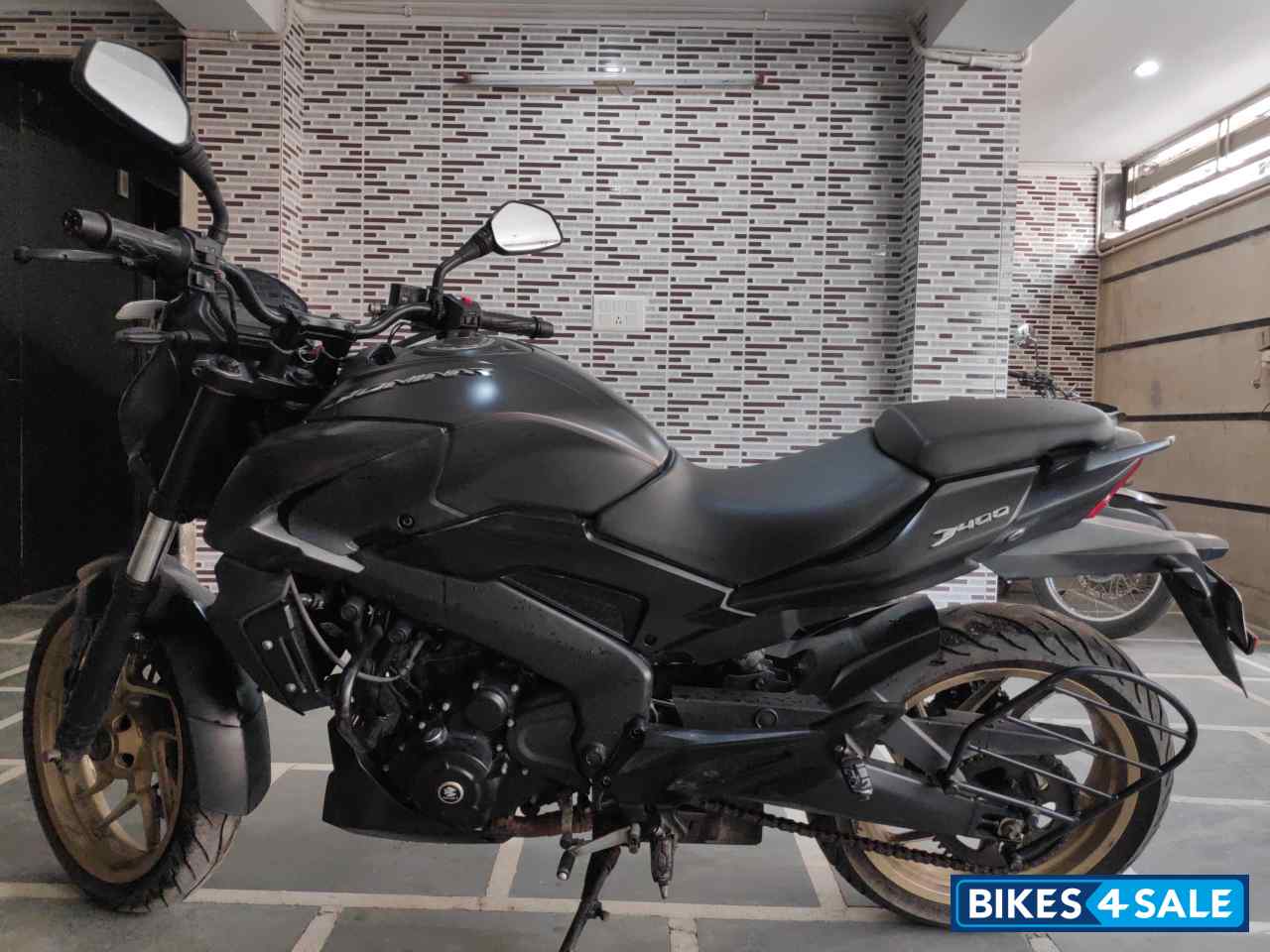 Bajaj Dominar 400 Disc