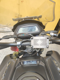 Black Bajaj Dominar 400