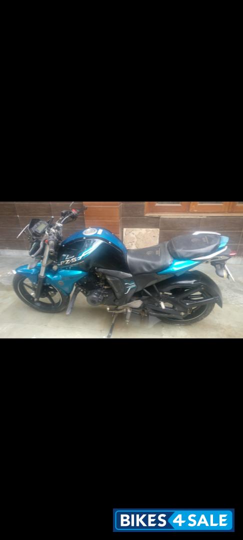 Yamaha FZ-S FI V2