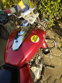 Wine Red Bajaj Avenger 220 DTS-i