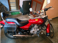 Wine Red Bajaj Avenger 220 DTS-i