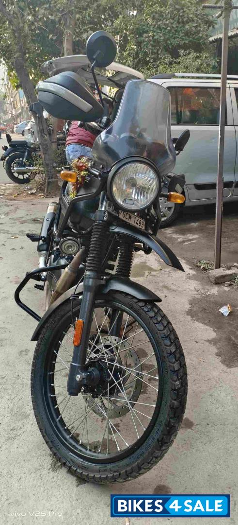 Granite Black Royal Enfield Himalayan BS VI