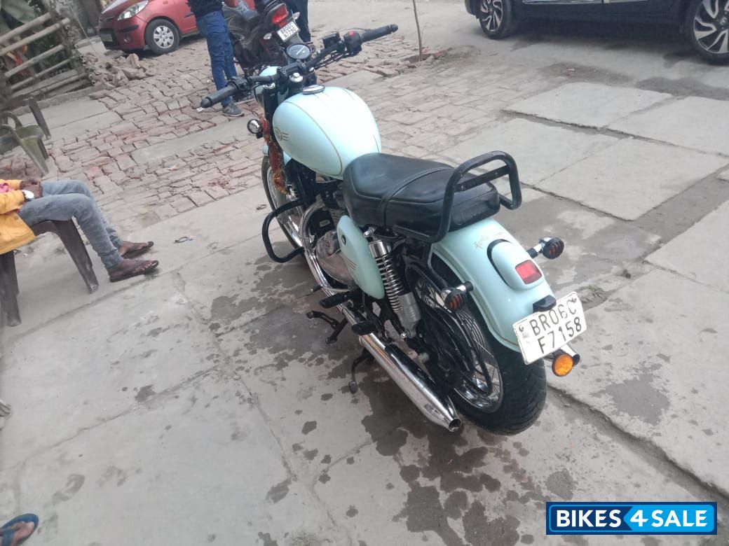 Jawa 42 Dual Channel ABS AllStar Black