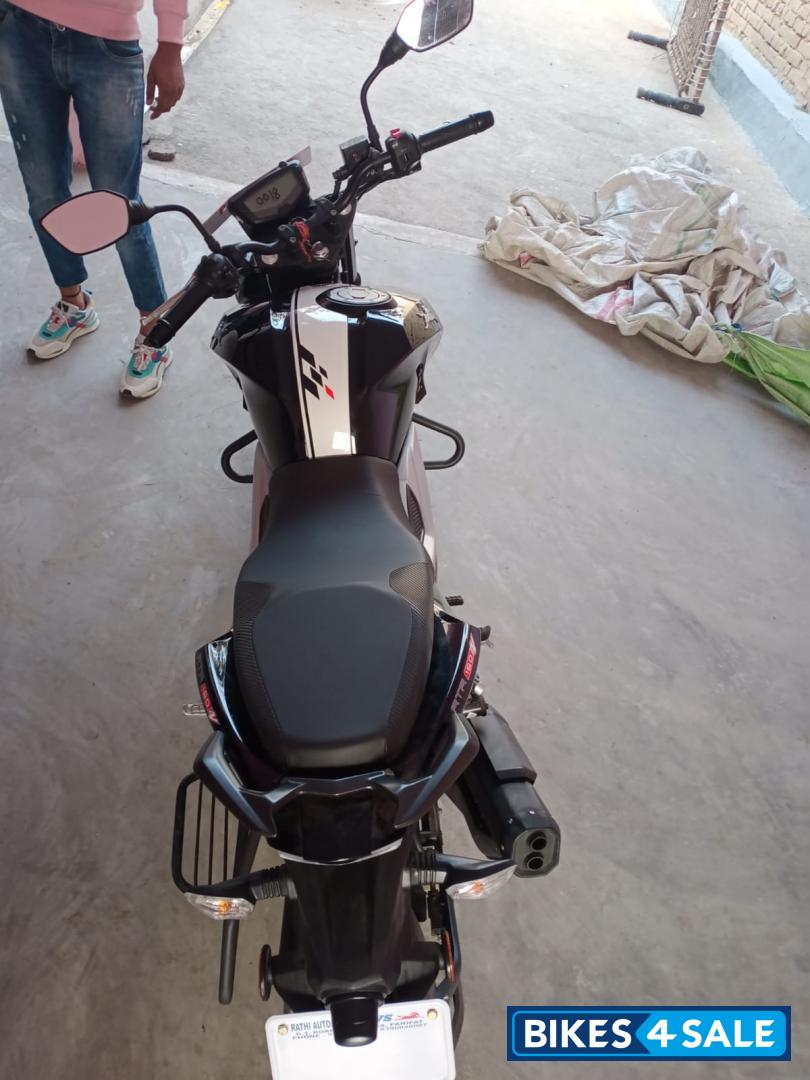 TVS Apache RTR 160 4V BS6