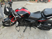 TVS Apache RTR 200 4V