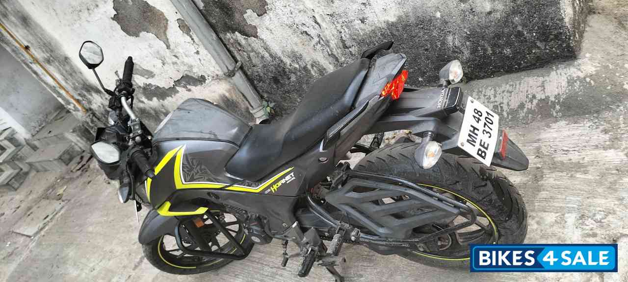 Honda CB Hornet 160R